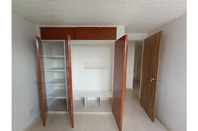 Apartamentos, Alquiler, La Esmeralda - $1.200.000