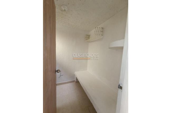 Apartamentos, Alquiler, La Esmeralda - $1.200.000