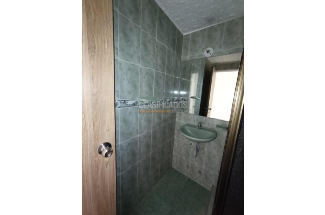 Apartamentos, Alquiler, La Esmeralda - $1.200.000