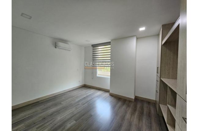Apartamentos, Venta, Cristales - $420.000.000