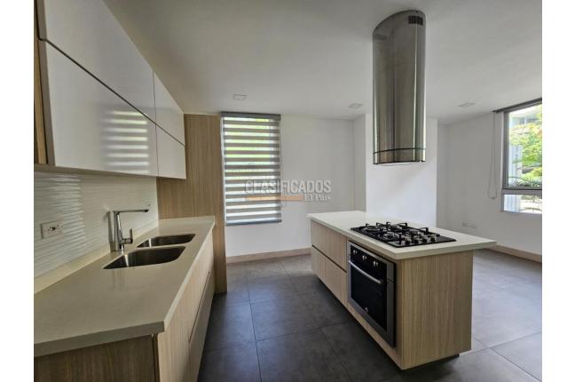 Apartamentos, Venta, Cristales - $420.000.000