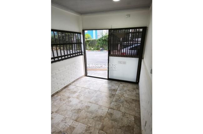 Locales y Bodegas, Alquiler, Brisas de los Álamos - $1.000.000