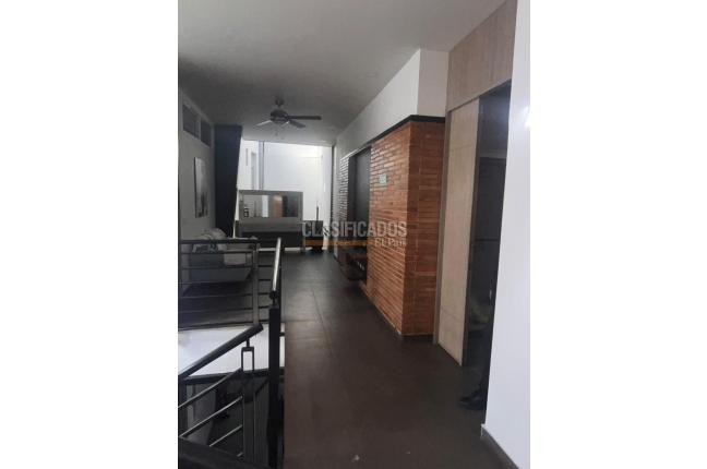 Edificios, Alquiler, Miraflores - $18.000.000