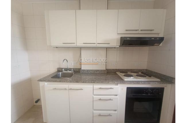Oficinas y Consultorios, Alquiler, Cañasgordas - $1.800.000