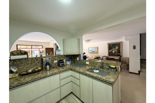 Casas, Venta, Ciudad Jardín - $760.000.000