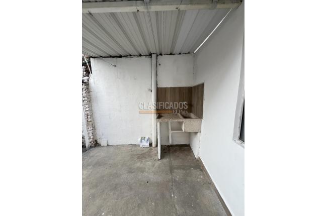 Apartamentos, Alquiler, Aguablanca - $750.000