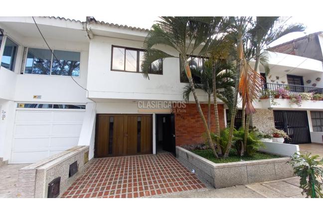 Casas, Alquiler en La Flora