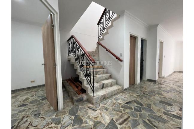 Casas, Alquiler, La Flora - $8.000.000