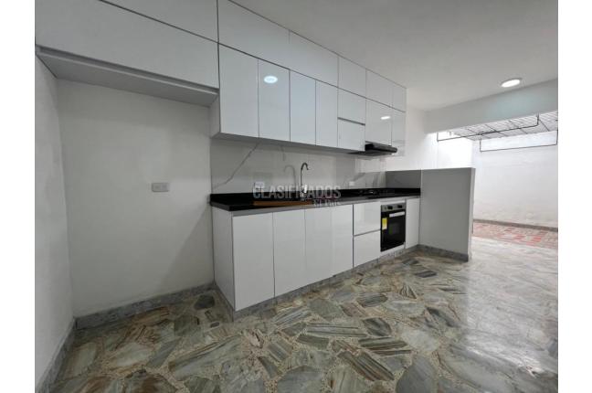 Casas, Alquiler, La Flora - $8.000.000