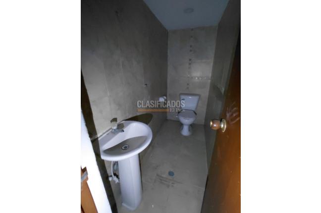 Locales y Bodegas, Alquiler, Camino Real - $6.000.000