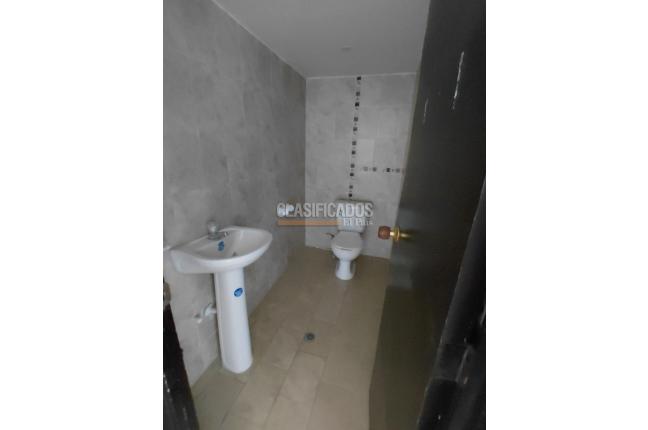 Locales y Bodegas, Alquiler, Camino Real - $7.000.000