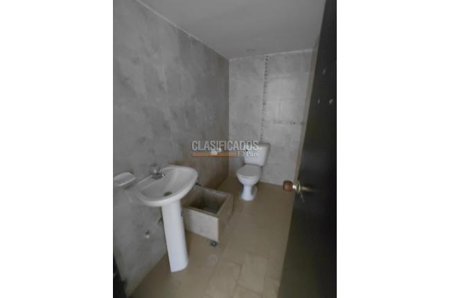 Locales y Bodegas, Alquiler, Camino Real - $7.000.000