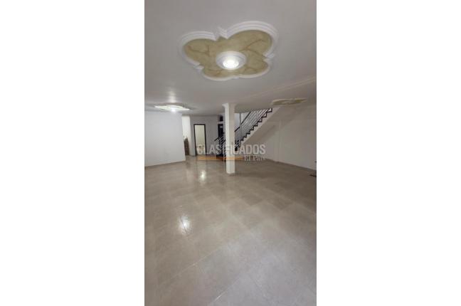 Casas, Venta, Ciudad 2.000 - $540.000.000