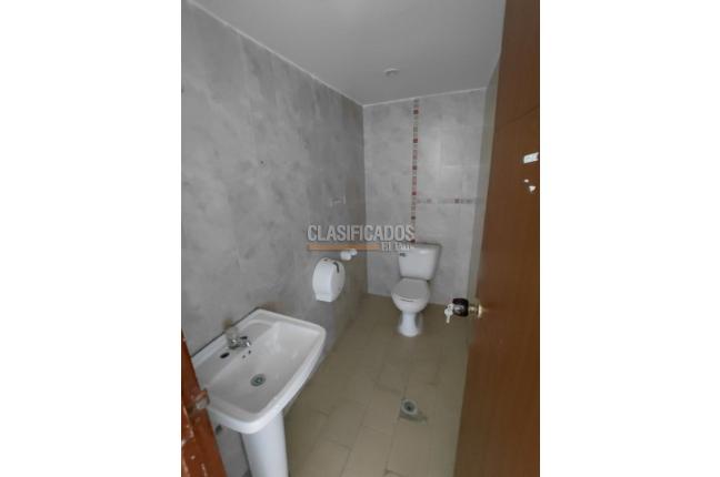 Locales y Bodegas, Alquiler, Camino Real - $8.000.000