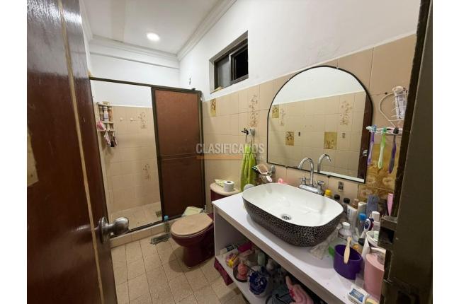 Edificios, Venta, Bretaña - $795.000.000