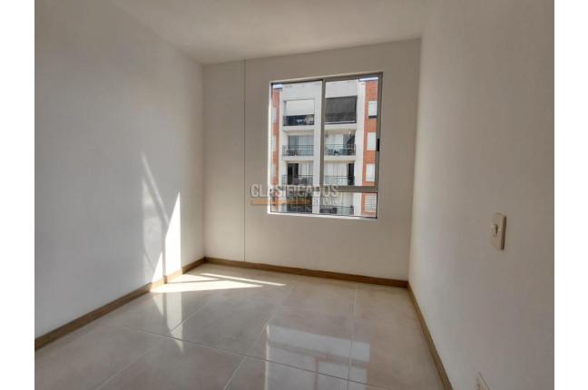 Apartamentos, Alquiler, Prados del Norte - $2.000.000
