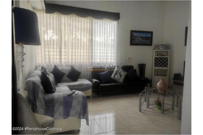 Casas, Venta, Melgar - $990.000.000