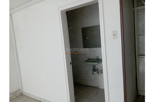 Oficinas y Consultorios, Alquiler en Bogotá
