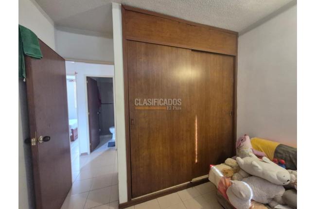 Apartamentos, Venta, Primero de Mayo - $240.000.000