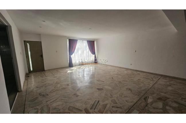 Casas, Alquiler en El Bosque