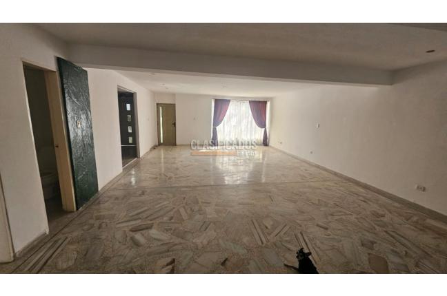 Casas, Alquiler en El Bosque