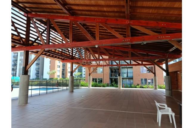 Apartamentos, Venta, Tierralinda del Lago - $262.000.000