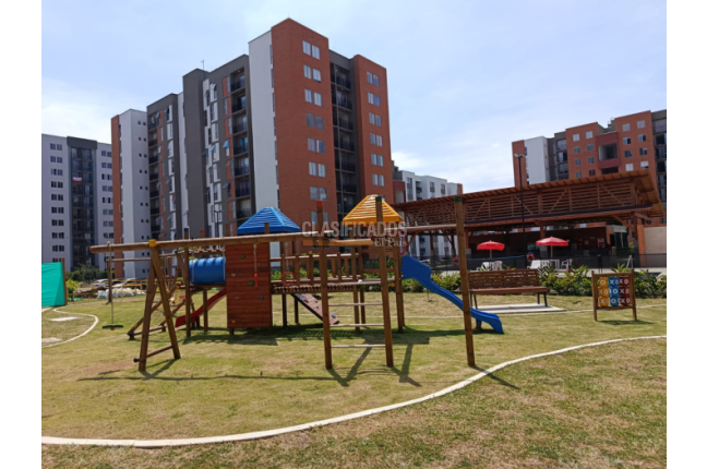 Apartamentos, Venta, Tierralinda del Lago - $262.000.000