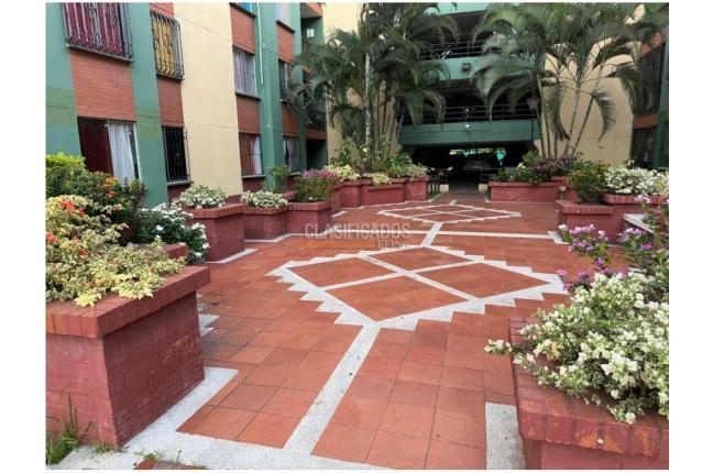Apartamentos, Venta, Primero de Mayo - $212.000.000