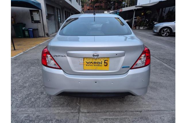 Nissan Versa 2017 - $48.900.000