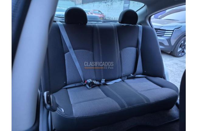 Nissan Versa 2017 - $48.900.000