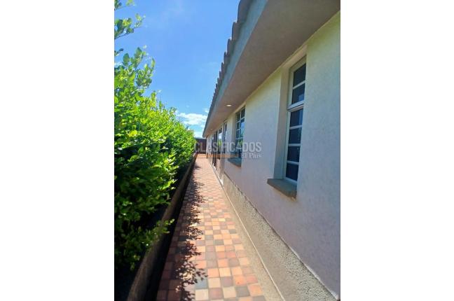 Casas, Alquiler en Pereira
