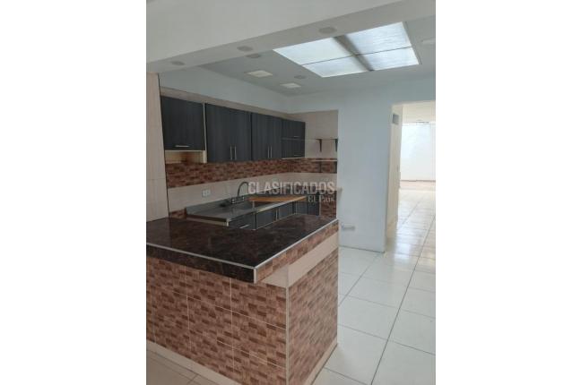 Casas, Venta, Santa Elena - $400.000.000