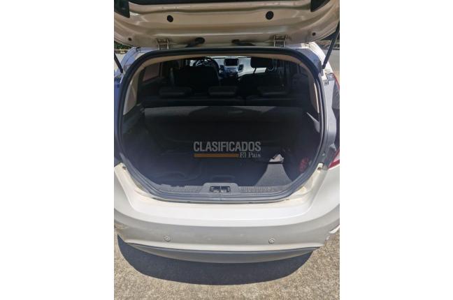 Ford Fiesta 2017 - $42.500.000
