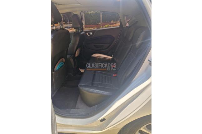 Ford Fiesta 2017 - $42.500.000