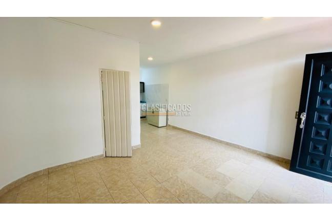 Apartaestudios, Alquiler, 20 de Julio - $850.000
