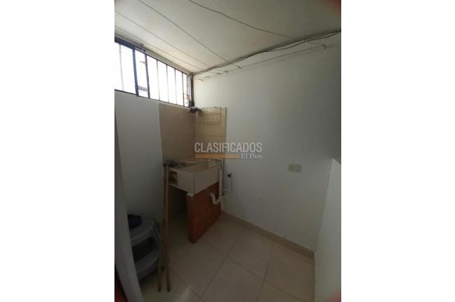 Apartaestudios, Alquiler, San Vicente - $950.000