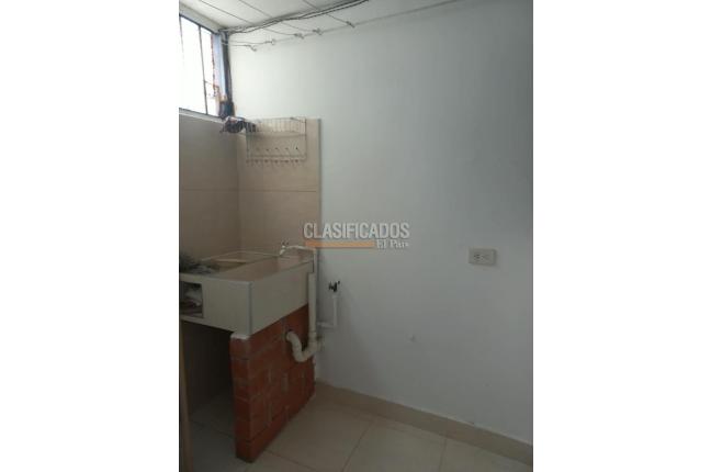 Apartaestudios, Alquiler, San Vicente - $950.000