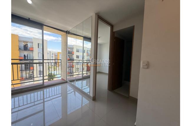 Apartamentos, Alquiler, Tierralinda del Lago - $1.000.000