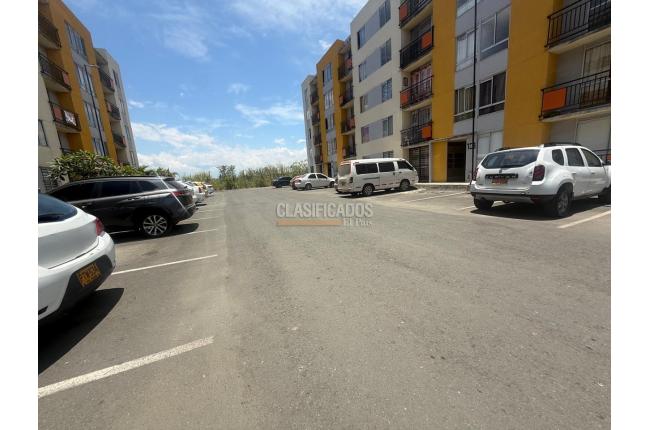 Apartamentos, Alquiler, Tierralinda del Lago - $1.000.000