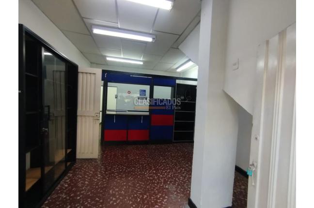 Locales y Bodegas, Alquiler, El Peñón - $2.400.000