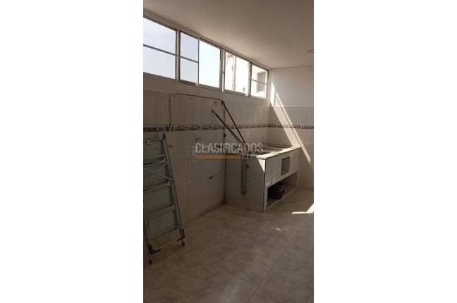 Apartamentos, Alquiler, Versalles - $4.000.000