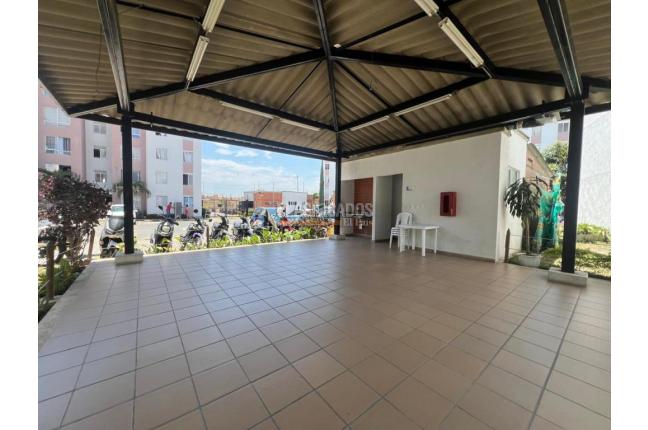 Apartamentos, Alquiler, Candelaria - $830.000