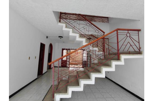 Casas, Alquiler, Granada - $5.000.000