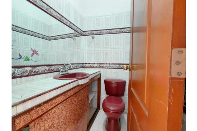 Casas, Alquiler, Granada - $5.000.000