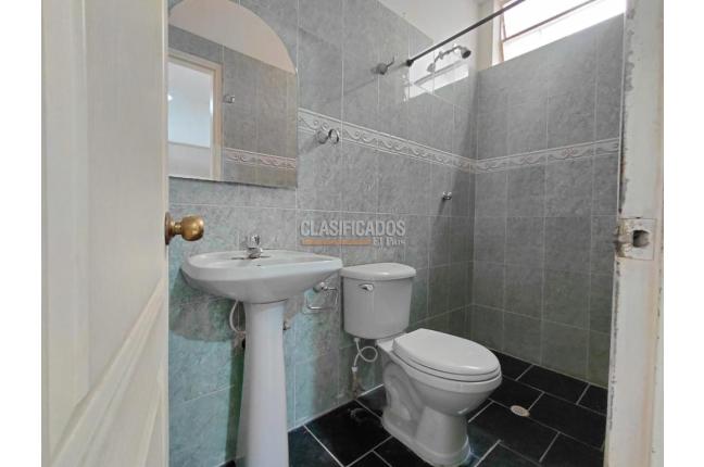 Casas, Alquiler, Granada - $5.000.000