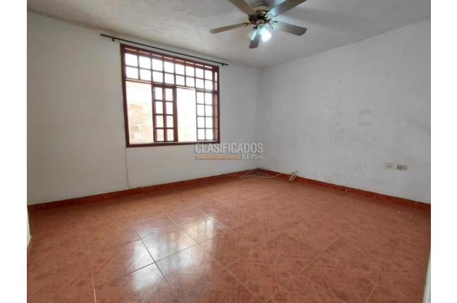 Casas, Alquiler, Granada - $5.000.000