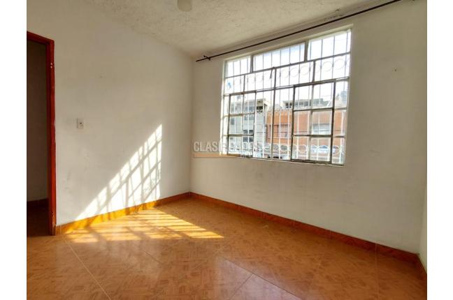 Casas, Alquiler, Granada - $5.000.000