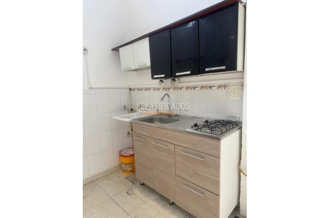 Edificios, Alquiler, Versalles - $900.000