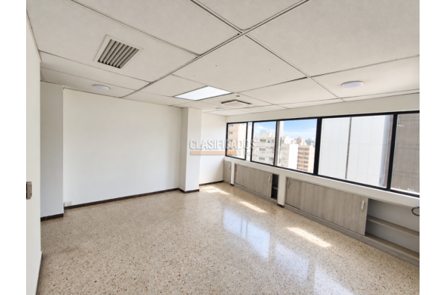 Oficinas y Consultorios, Venta en San Pedro