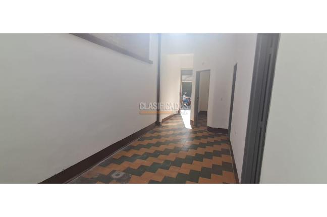 Casas, Alquiler en Alameda